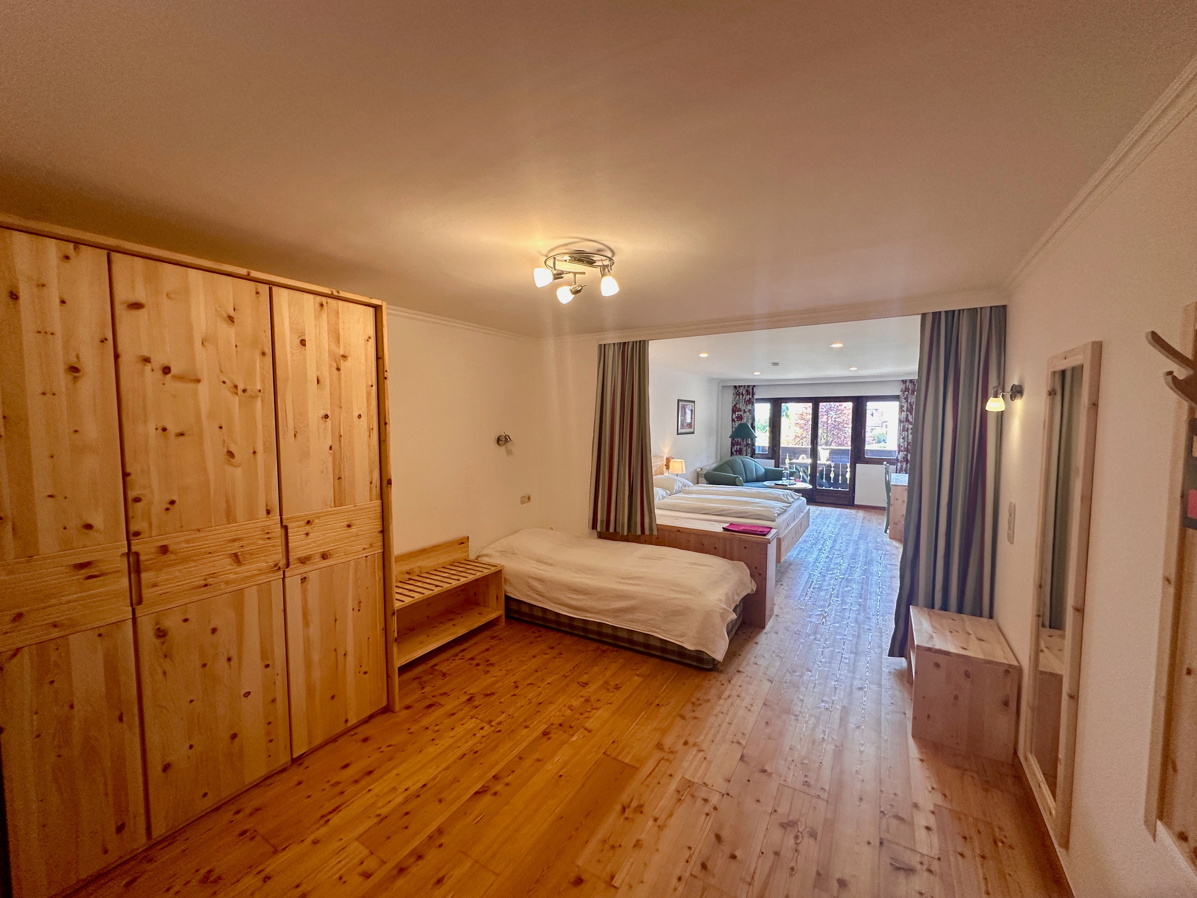 Doppelzimmer Komfort Premium mit Balkon - Image 1